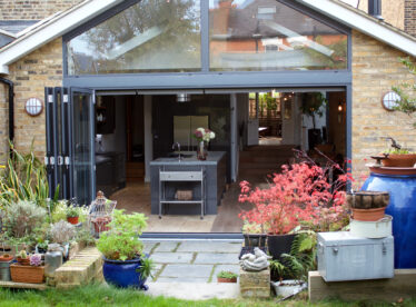 KINGSTON KITCHEN - Film, TV, Photoshoots - LC Locations