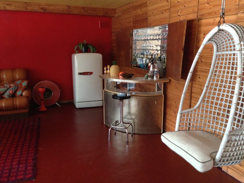 a chair in a room