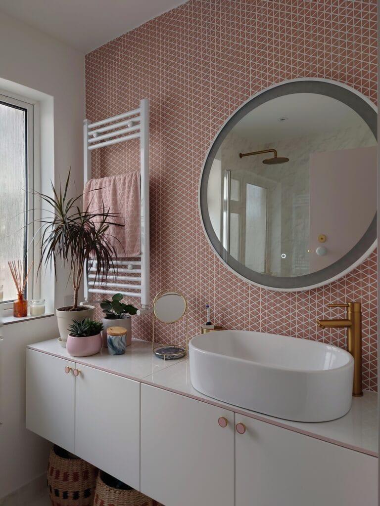 Pinkbathroom