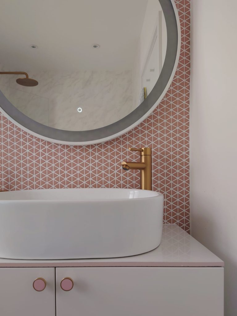 Pinkbathroom3