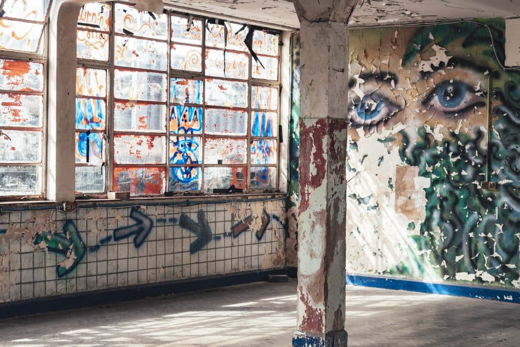 THEROOF001 – TB – EVENT VENUE – F BLOCK ROOF SELECTIONS – 190827