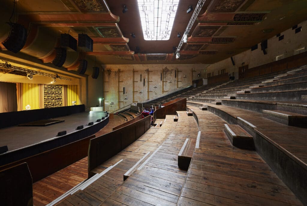Theatre2