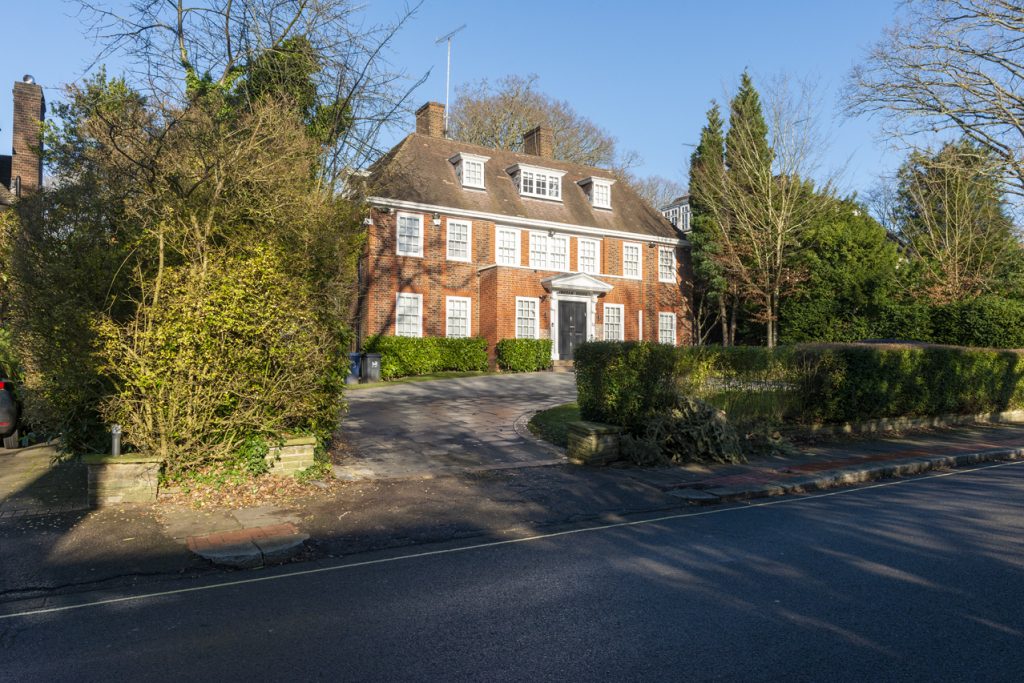 13_HAMPSTEAD MODERN_106