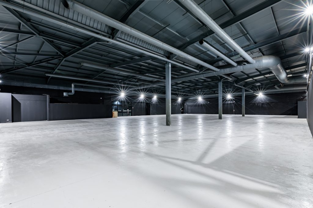 WEMBLEY WAREHOUSE4R3A4260-HDR