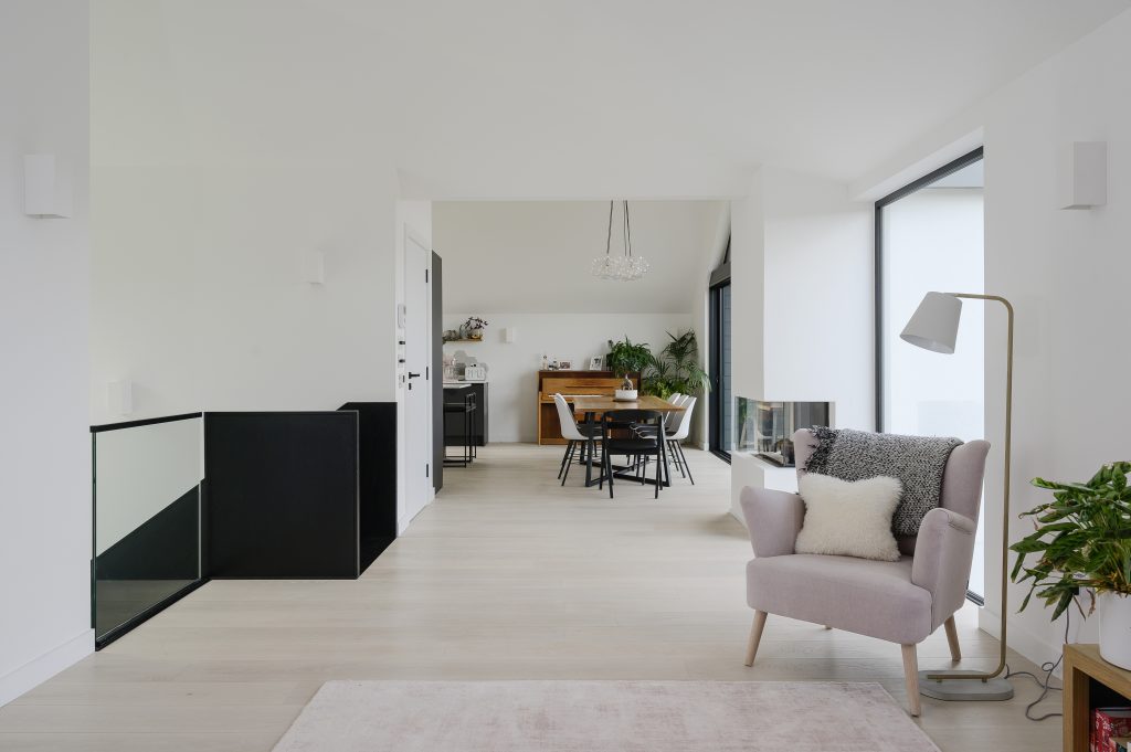 a living room filled with furniture