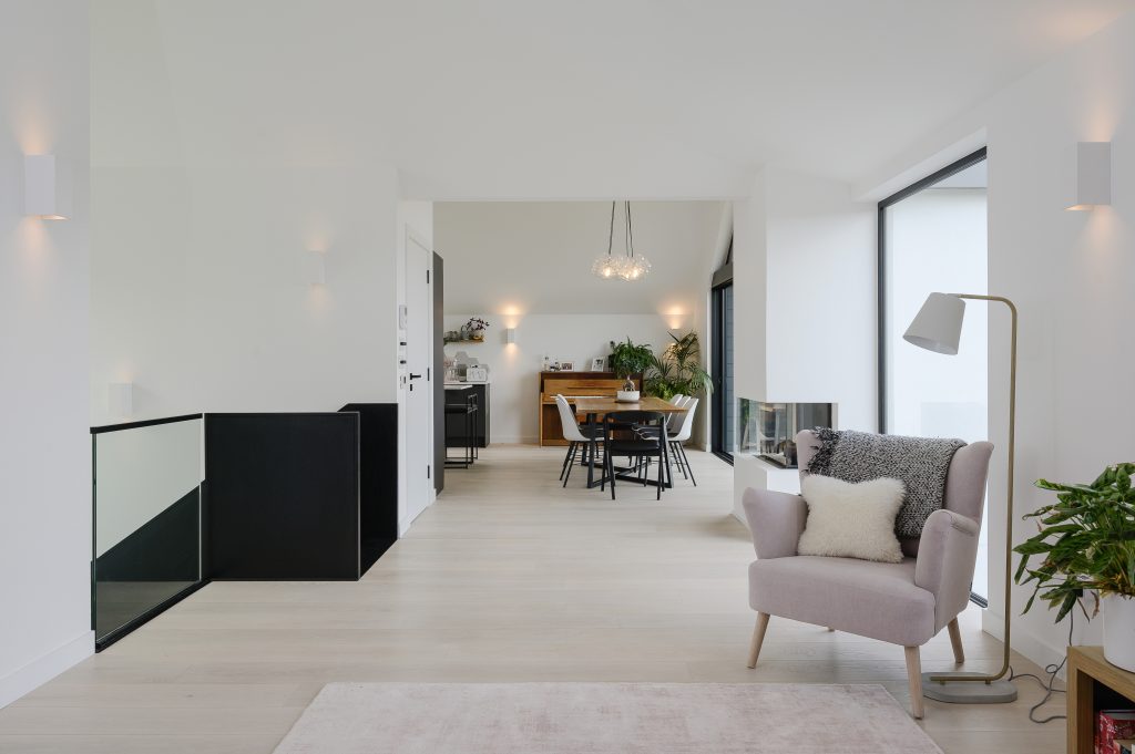 a living room filled with furniture