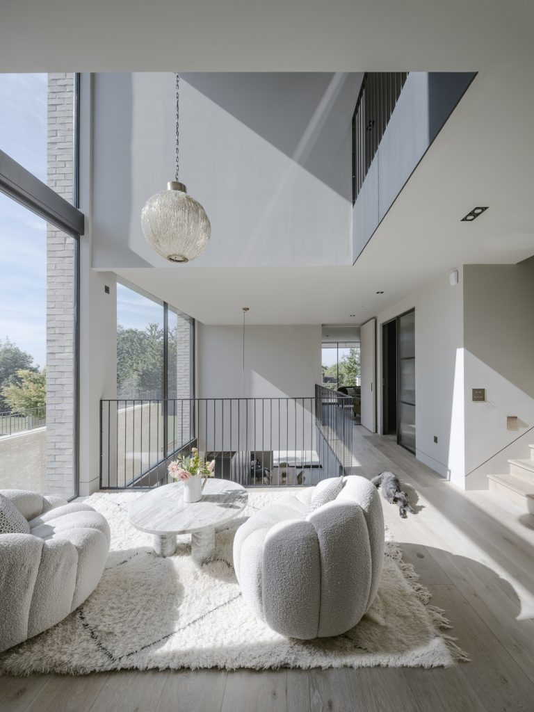 ContemporaryWimbledon210921 AHMM Leathes House 5172