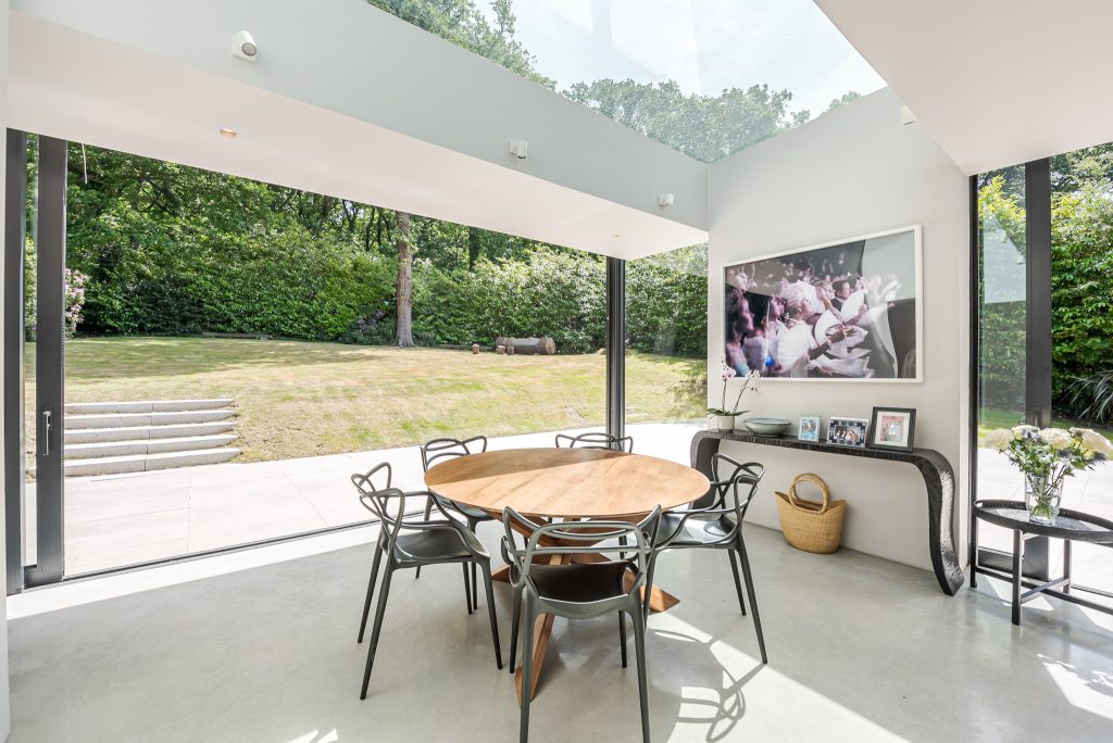 a view of a living room