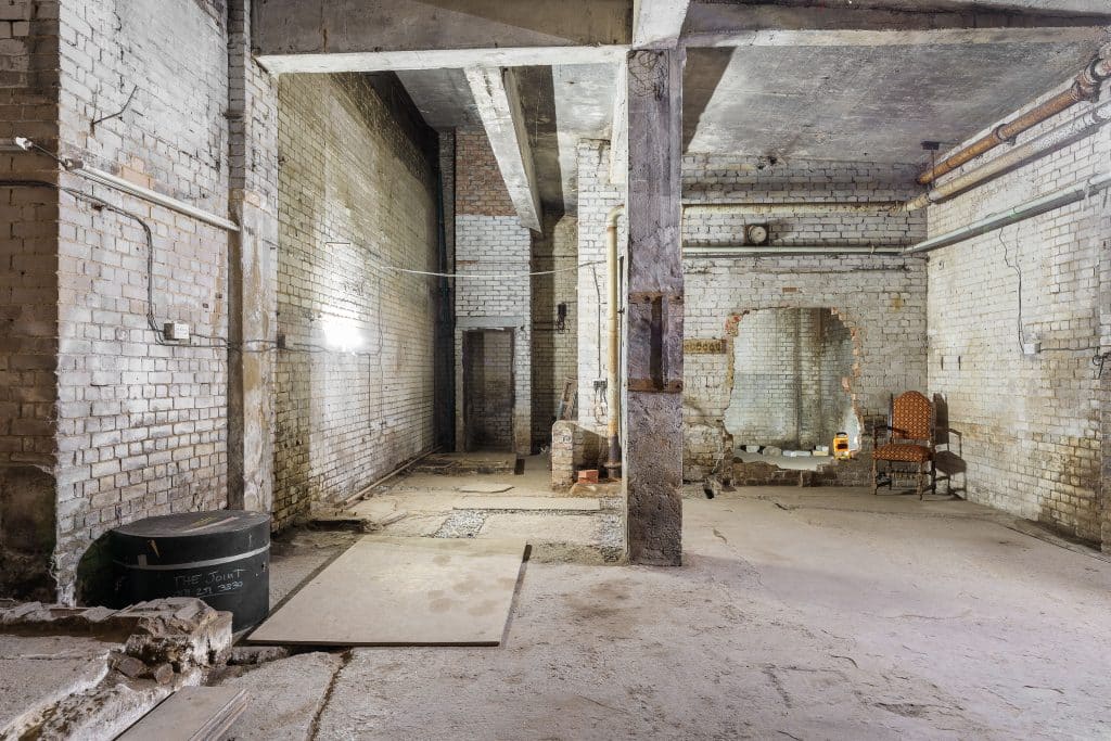 an old stone building