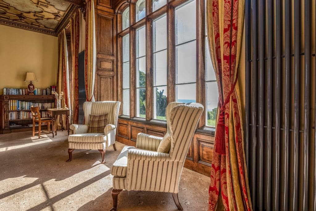 a chair in a room