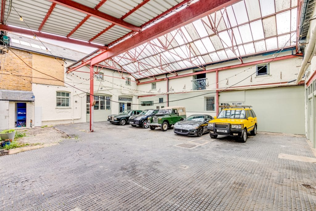 The Vineyard 45 63GASKET Car Garage with Loft Apartment for west london shoot location projects