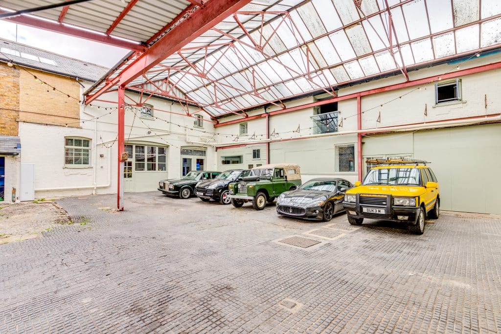 The Vineyard 45 64GASKET Car Garage with Loft Apartment for west london shoot location projects