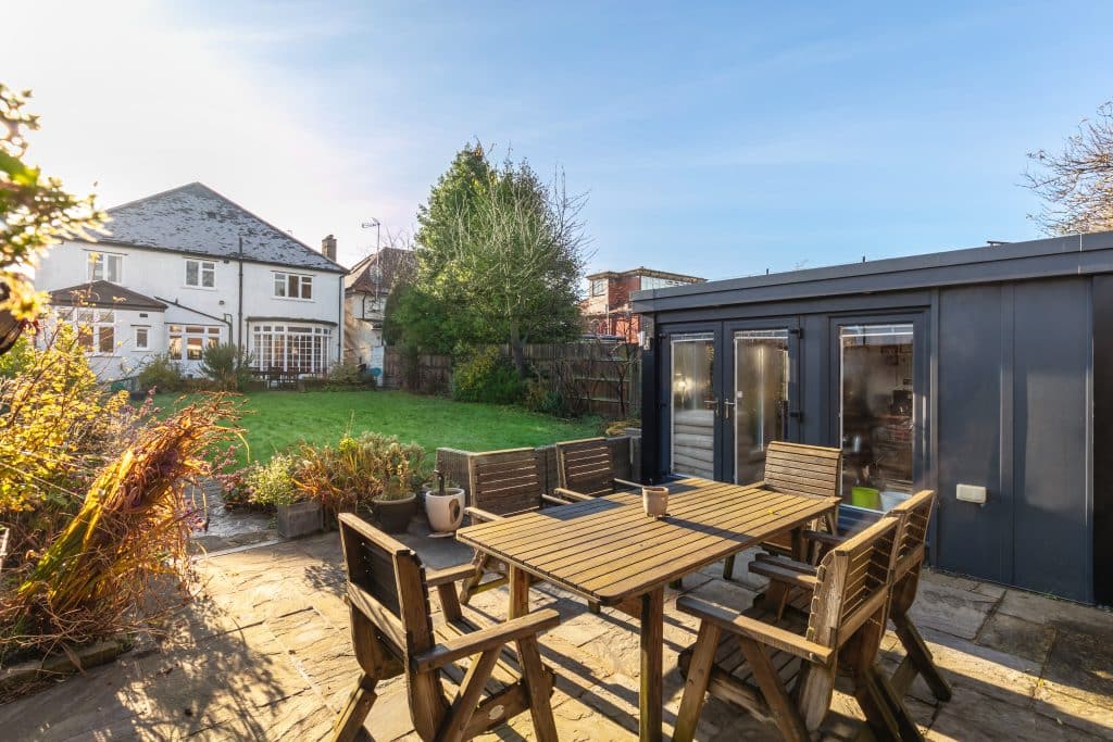 LC LOCATIONS Dobree Avenue, NW10 2AE-25