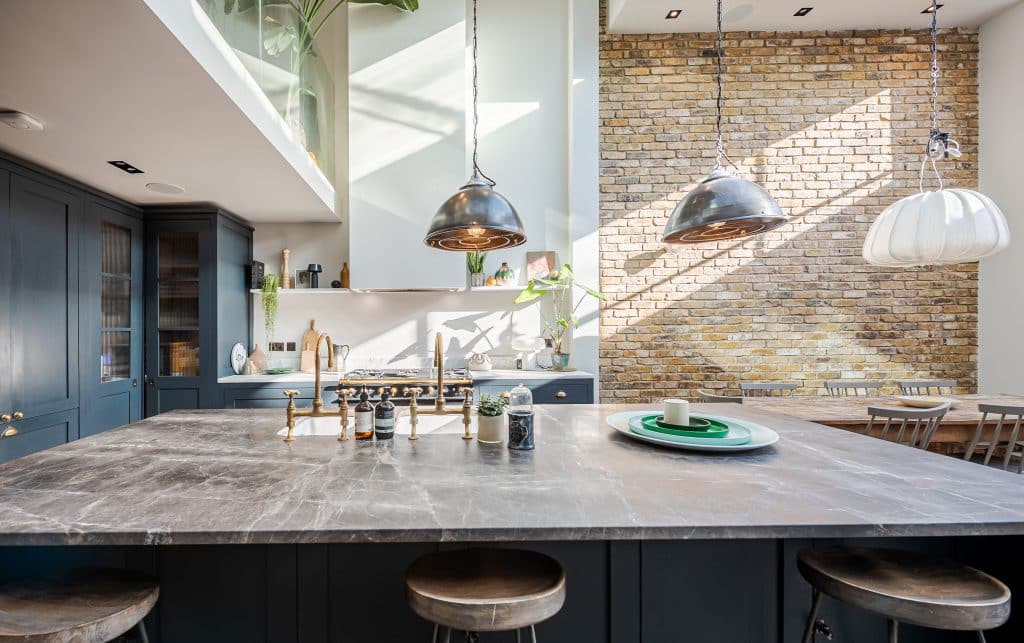 Copyright R3 Photography Ltd.