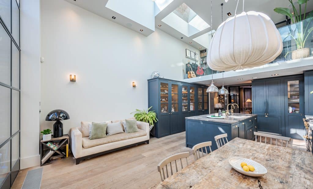 Copyright R3 Photography Ltd.