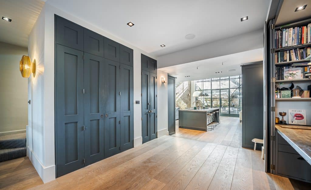 Copyright R3 Photography Ltd.