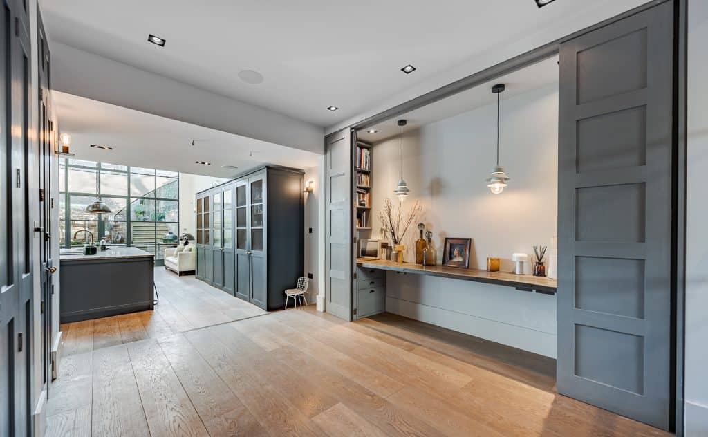 Copyright R3 Photography Ltd.