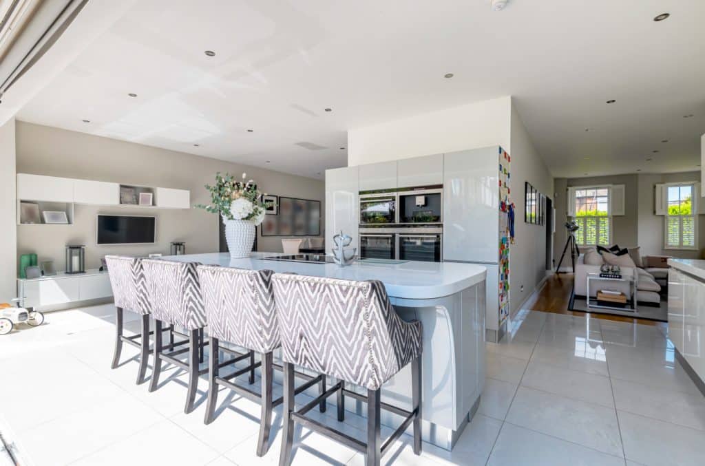 a room filled with furniture and a table