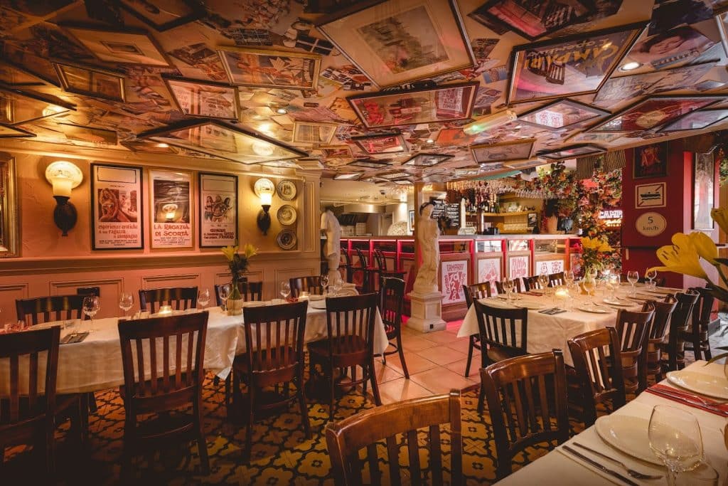 a dining room table in a restaurant