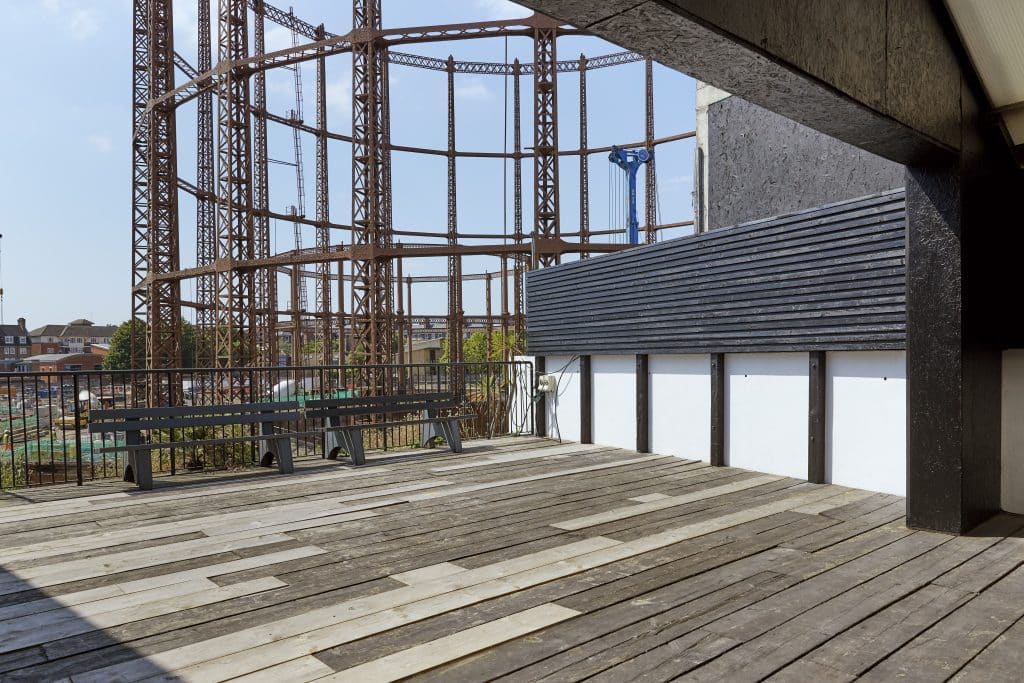 LOCK WAREHOUSE OUTSIDE_2_3