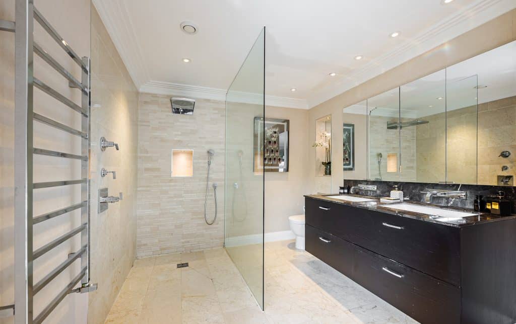 BISHOPS-WALK-BWK-Bathroom-1.jpg