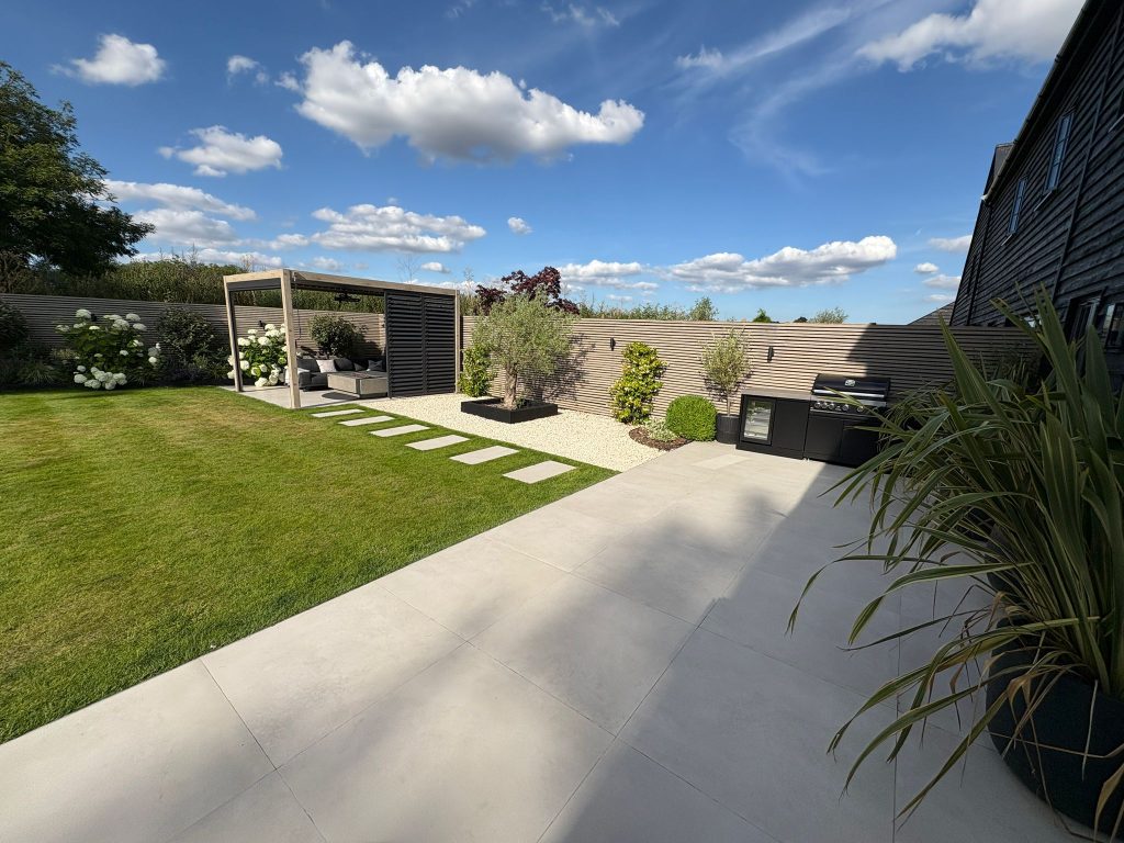 TULES FARM HERTFORDSHIRE modern location house PHOTO 2025 06 30 12 30 08 1