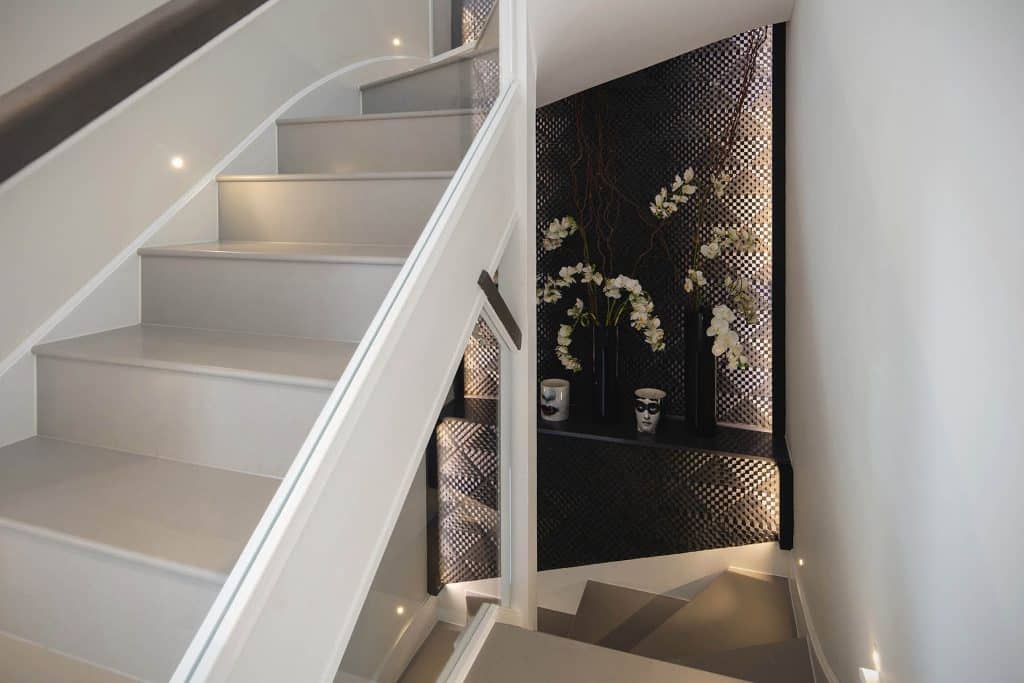 WOODEDGE HOUSE WEH stairs