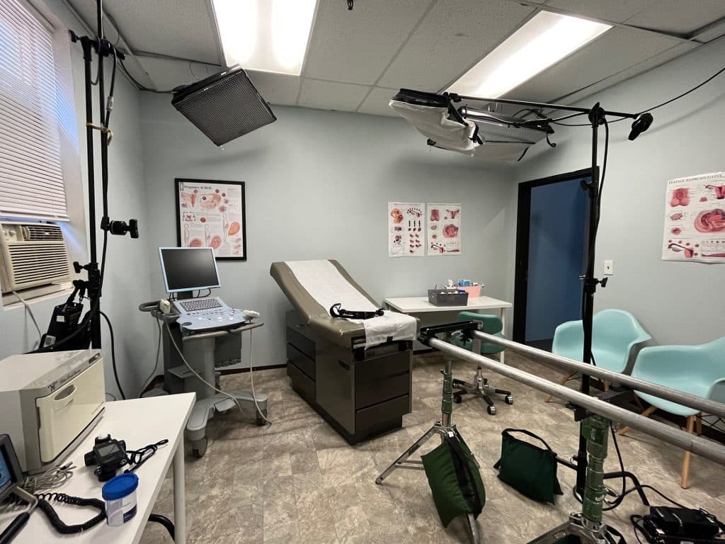 NY HOSPITAL SET 979381fc-172d-4ab3-9974-7ca7ba7136c2_rw_1920