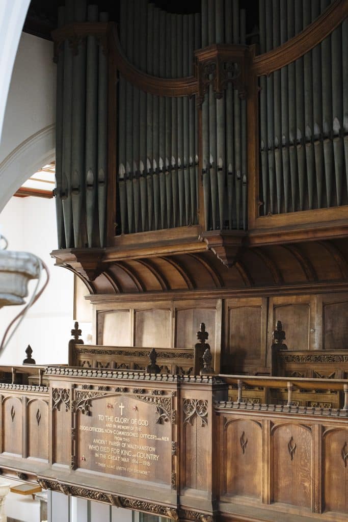 WALTHAMSTOW CHURCH 180923_Balcony_Wood_PipeOrgan_CC