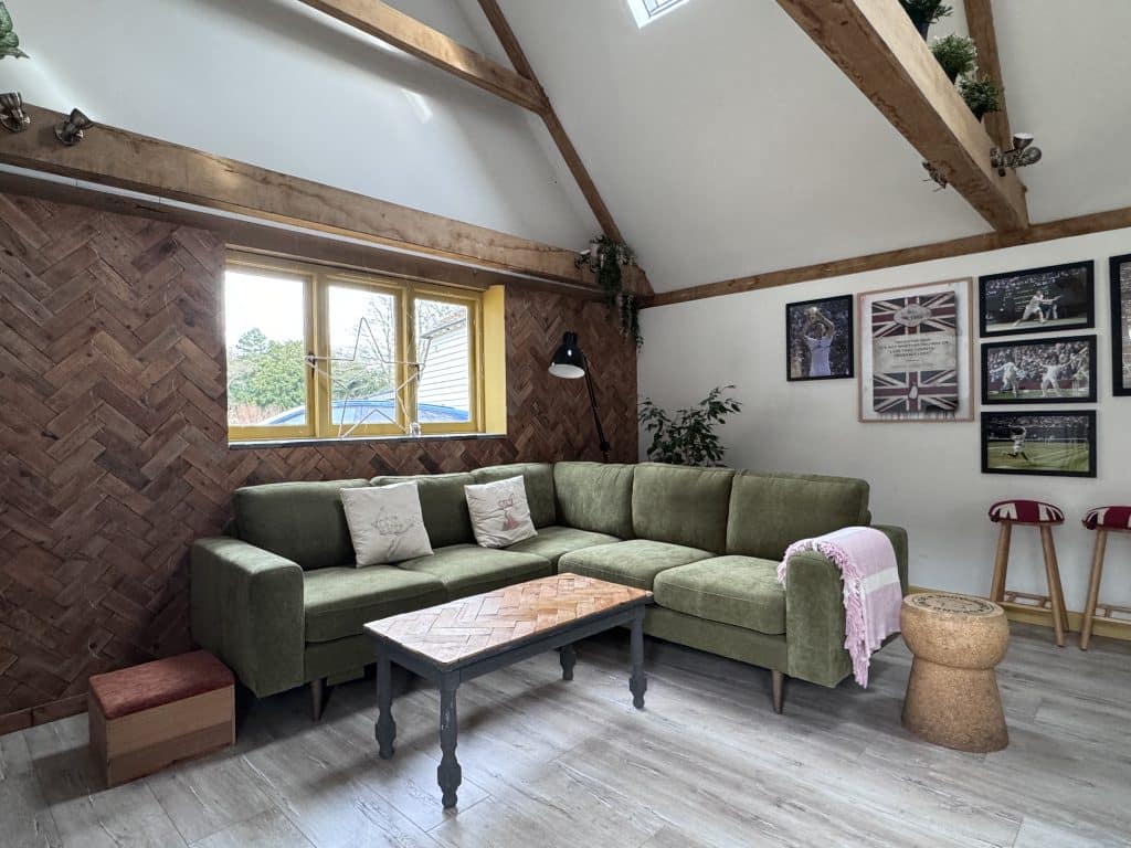 SISSINGHURST F815BA6B-79D5-4B9C-8FA2-DF9A3E6516C5