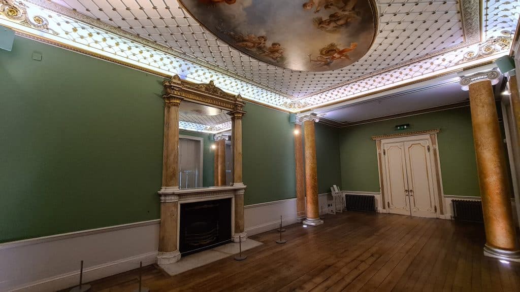 GUNNERSBURY 20210324_150617