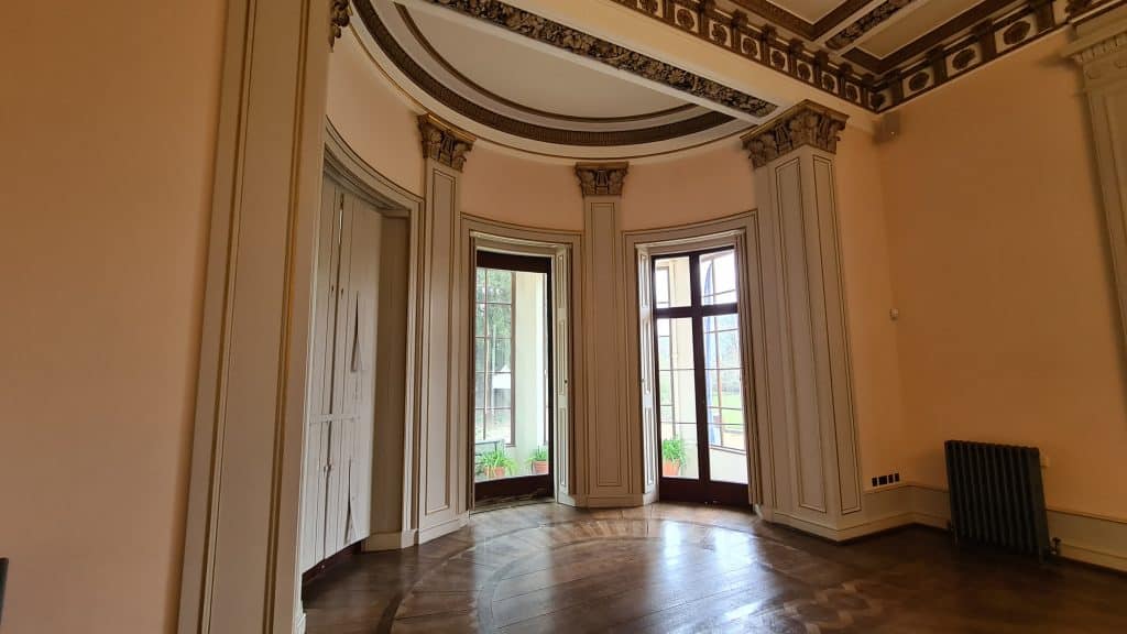 GUNNERSBURY 20210324_150818