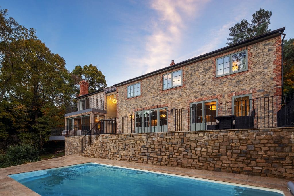 HURST VALE 2 Exterior Rear 004