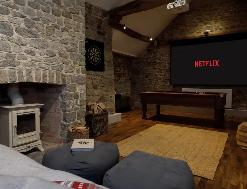 LANGHAM MANOR cinema-games-room (1)