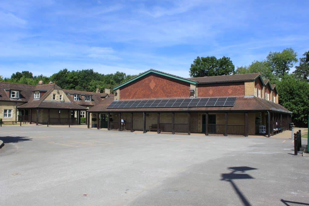 EDGEBOROUGH IMG_1892