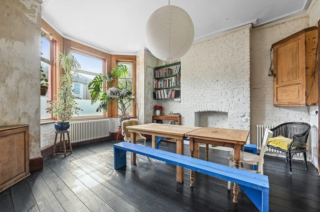 FOREST GATE PLACE DiningRoom_a