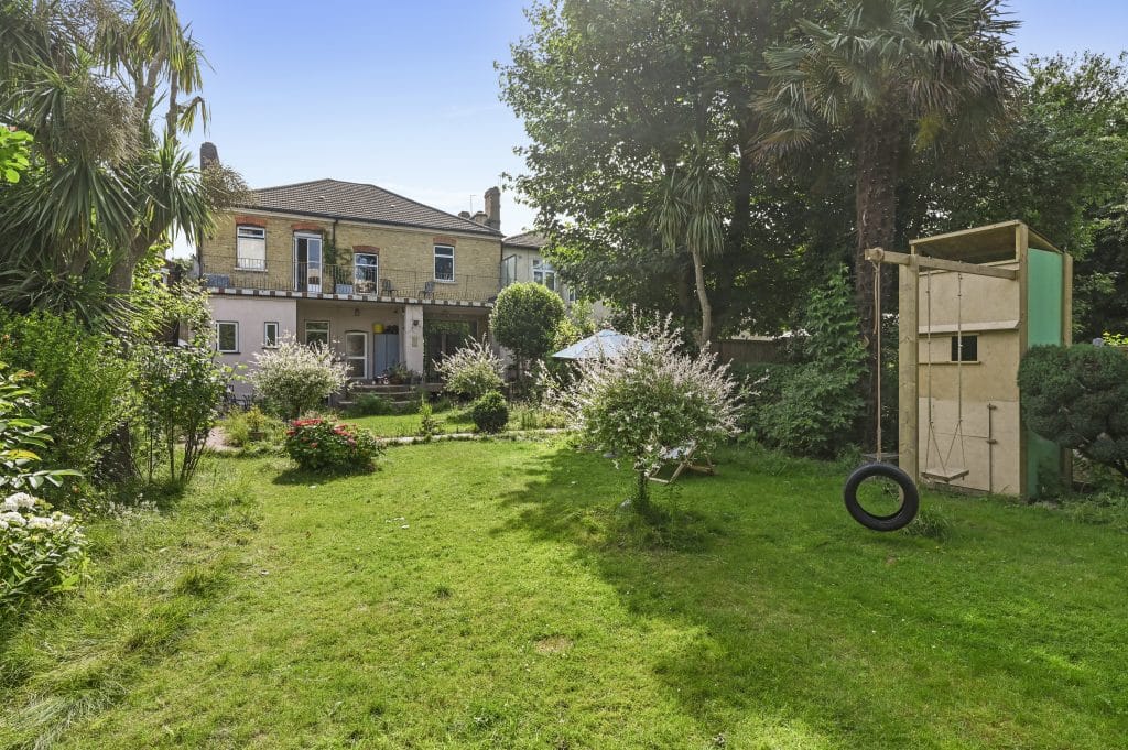 FOREST GATE PLACE Garden_1