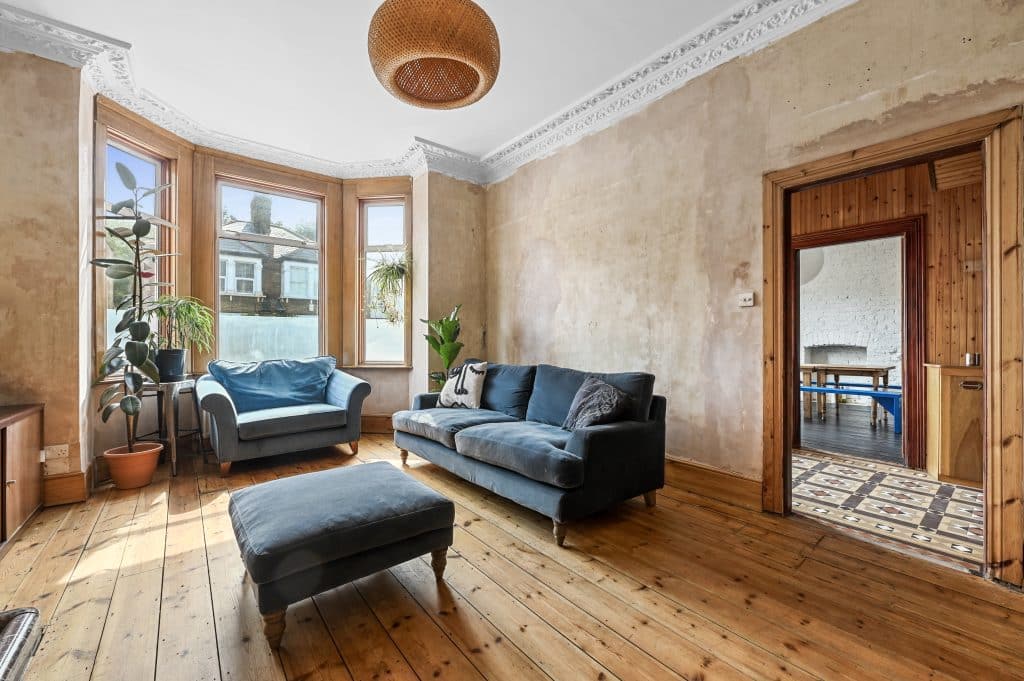 FOREST GATE PLACE LivingRoom_c