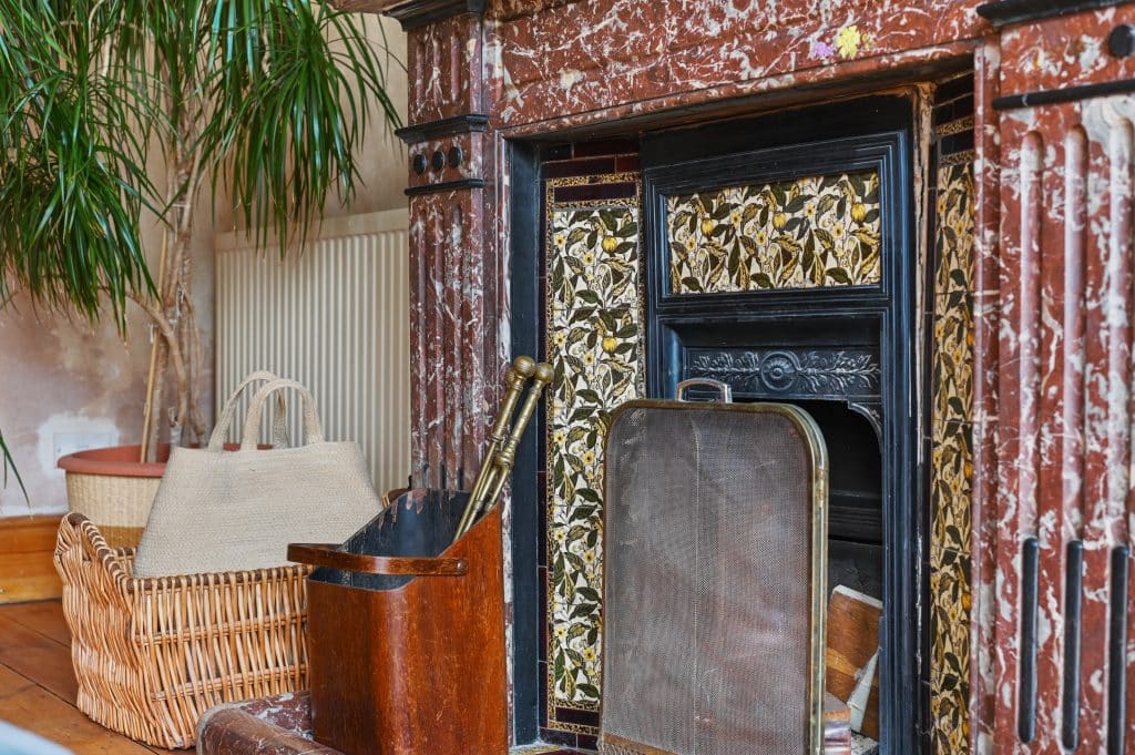 FOREST GATE PLACE LivingRoom_d