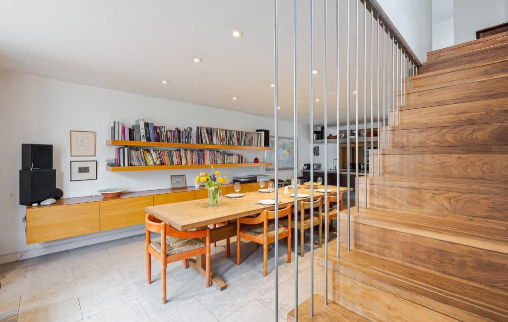 Copyright R3 Photography Ltd.