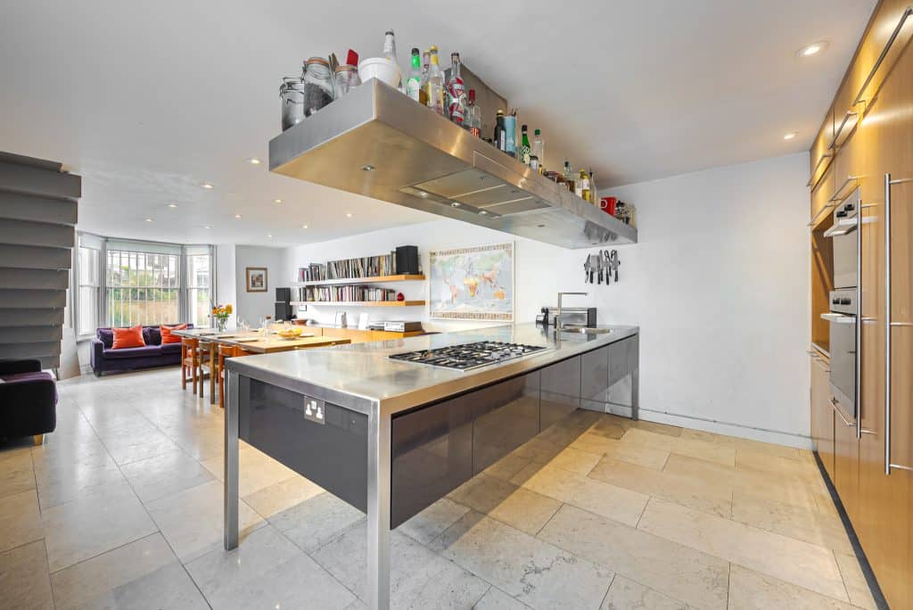 Copyright R3 Photography Ltd.