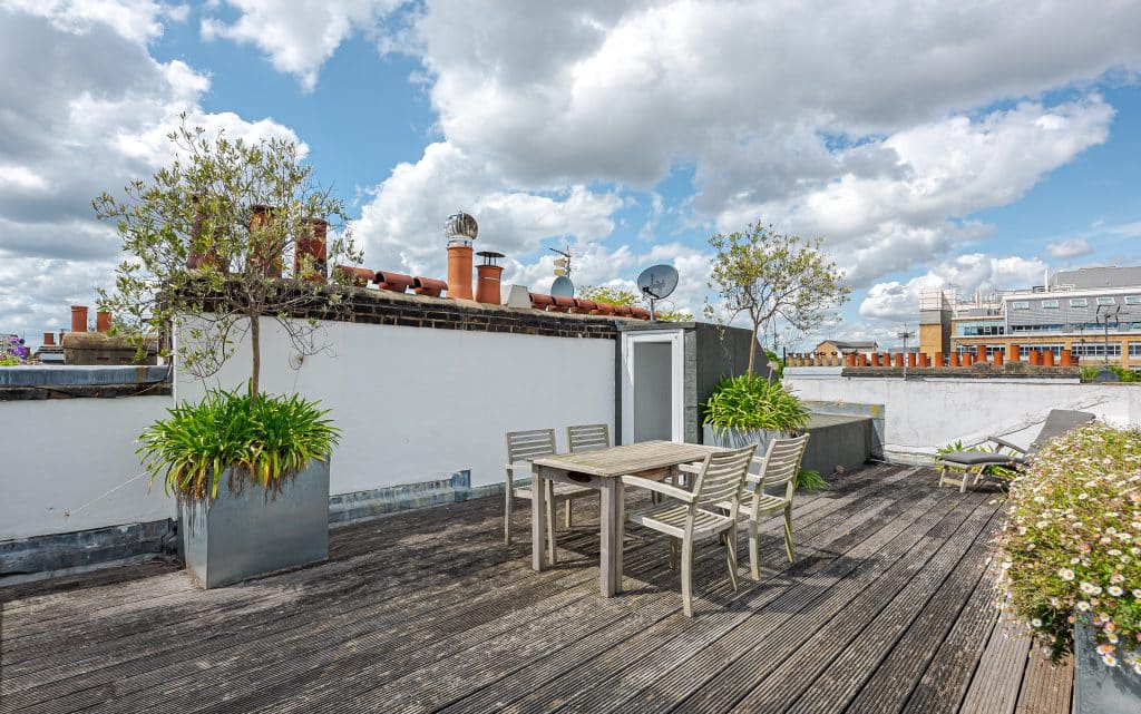 Copyright R3 Photography Ltd.