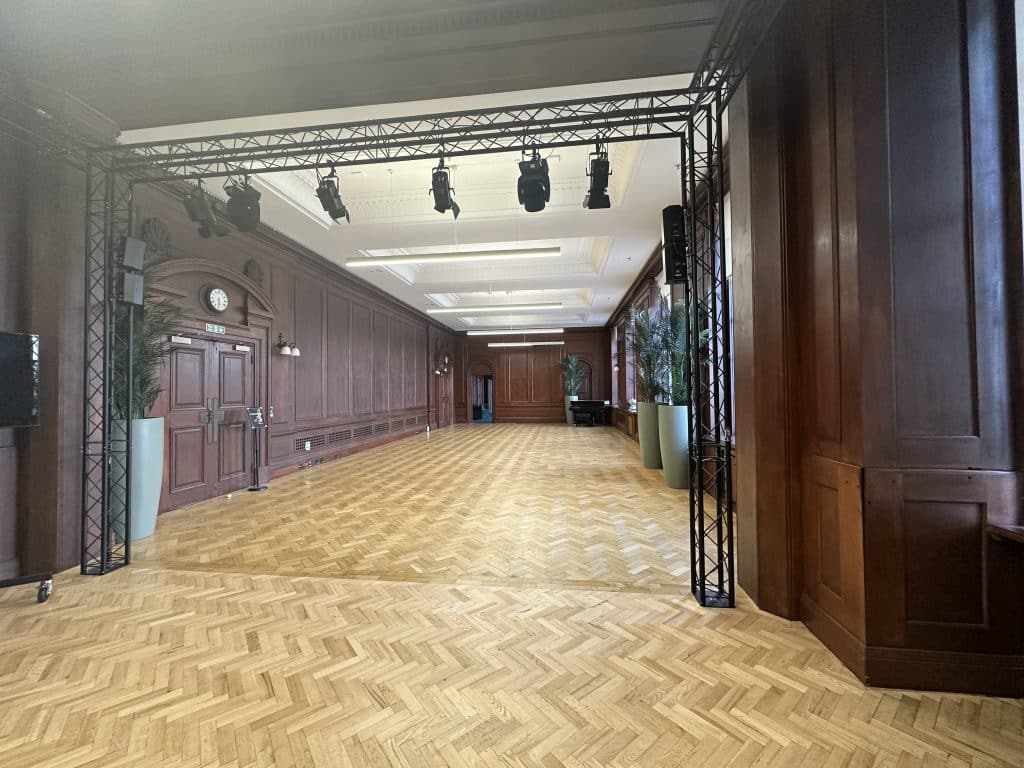RIVERSIDE ROOMS image00028