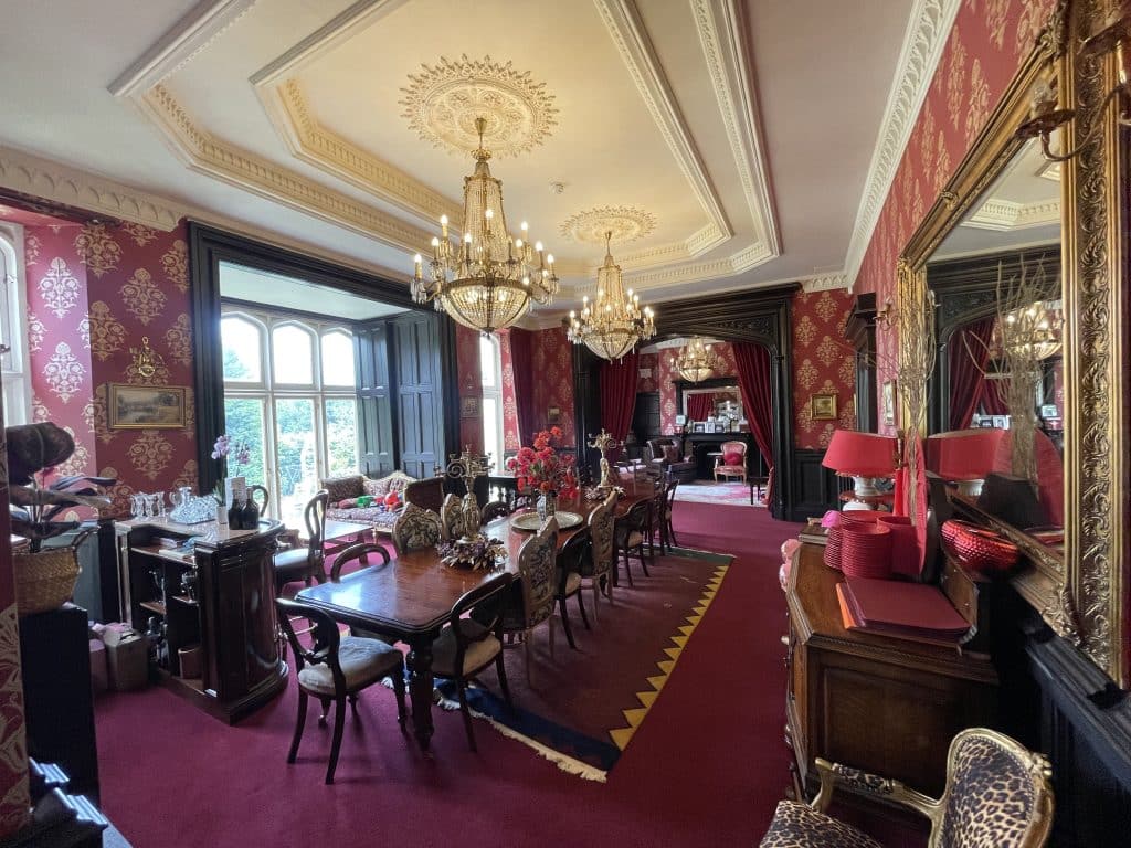 INGRESS ABBEY Red_Room_5