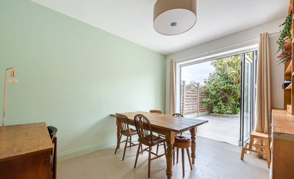 Copyright R3 Photography Ltd.