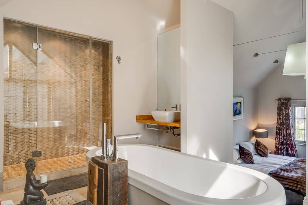 TELFORD PARK Victorian Home EAST LONDON SHOOT LOCATION TP Bathroom 1 bath