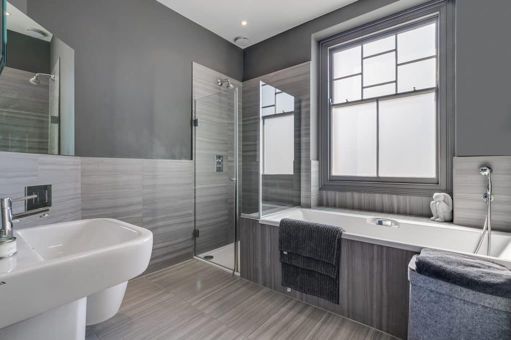 TELFORD PARK Victorian Home EAST LONDON SHOOT LOCATION TP Bathroom 2