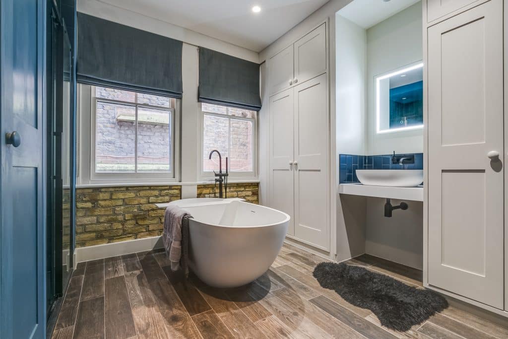 TELFORD PARK Victorian Home EAST LONDON SHOOT LOCATION TP Bathroom 3