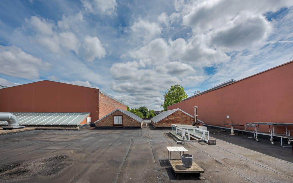 Copyright R3 Photography Ltd.