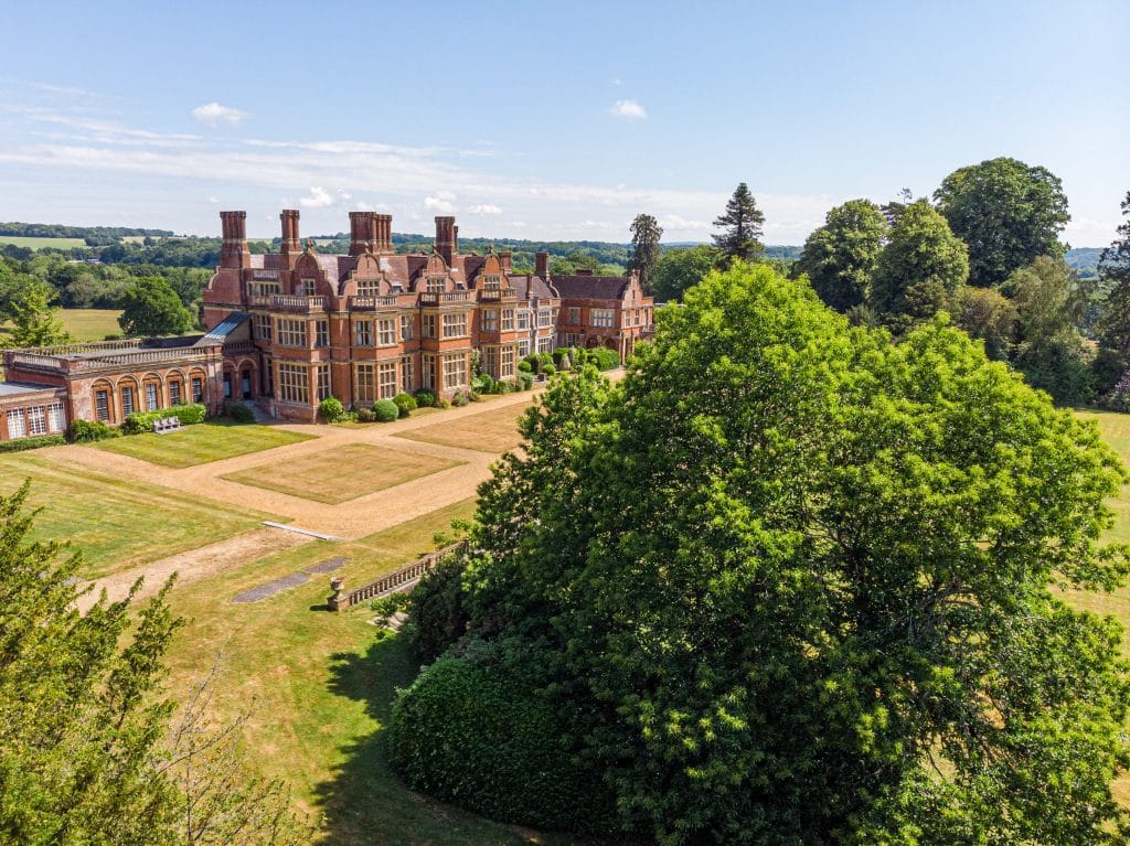 grade ii listed hampshire school shoot location St Edward’s School – Back Lawn (41)